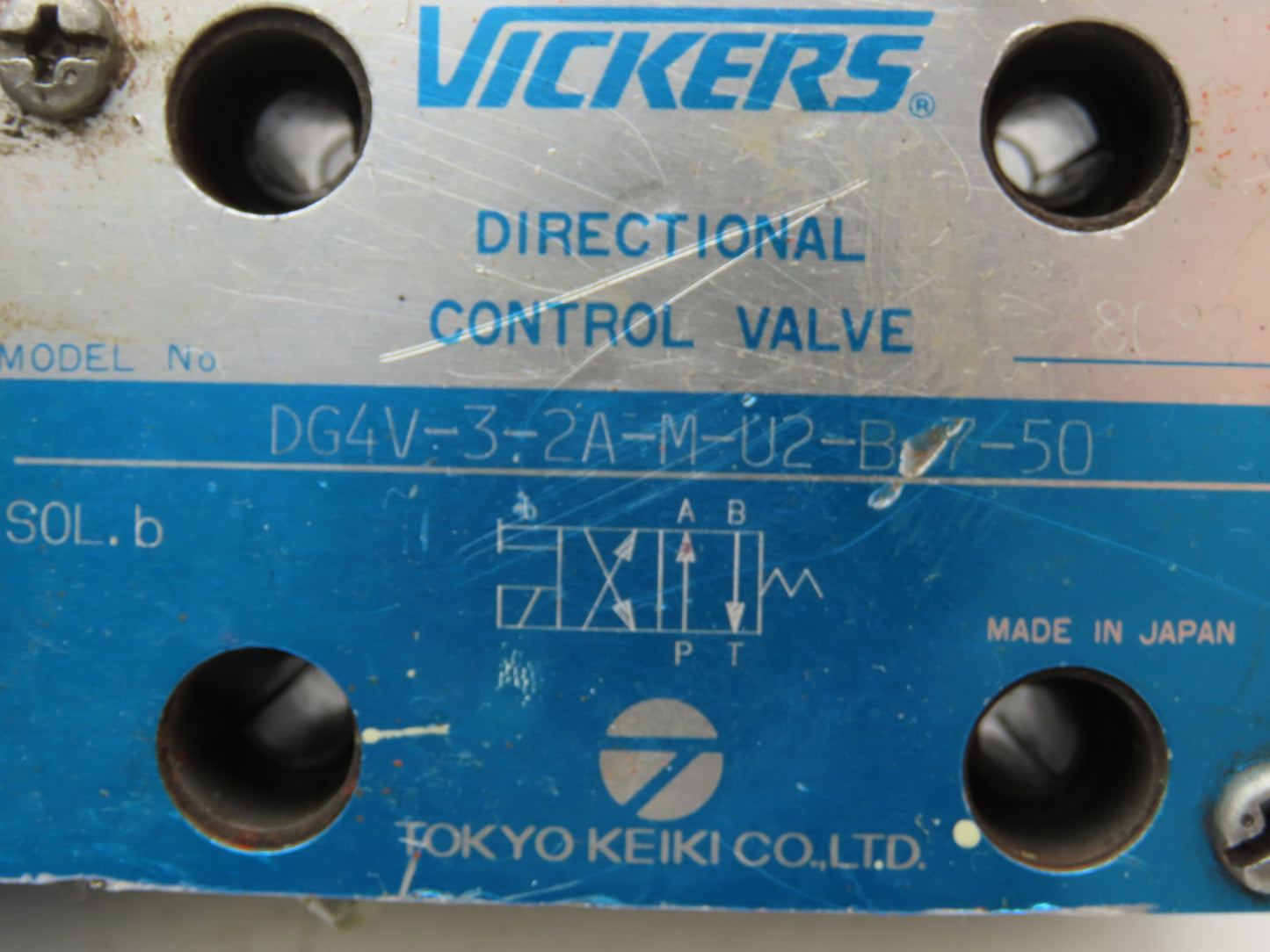 Vickers DG4V-3-2A-M-U2-B-7-50 Hydraulic Directional Solenoid Valve 110v