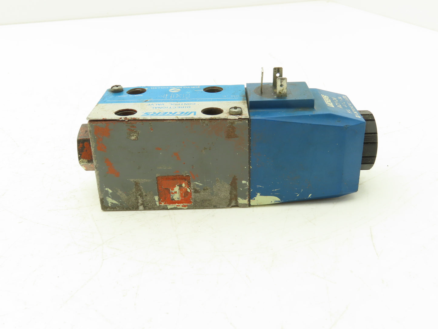 Vickers DG4V-3-2A-M-U2-B-7-50 Hydraulic Directional Solenoid Valve 110v