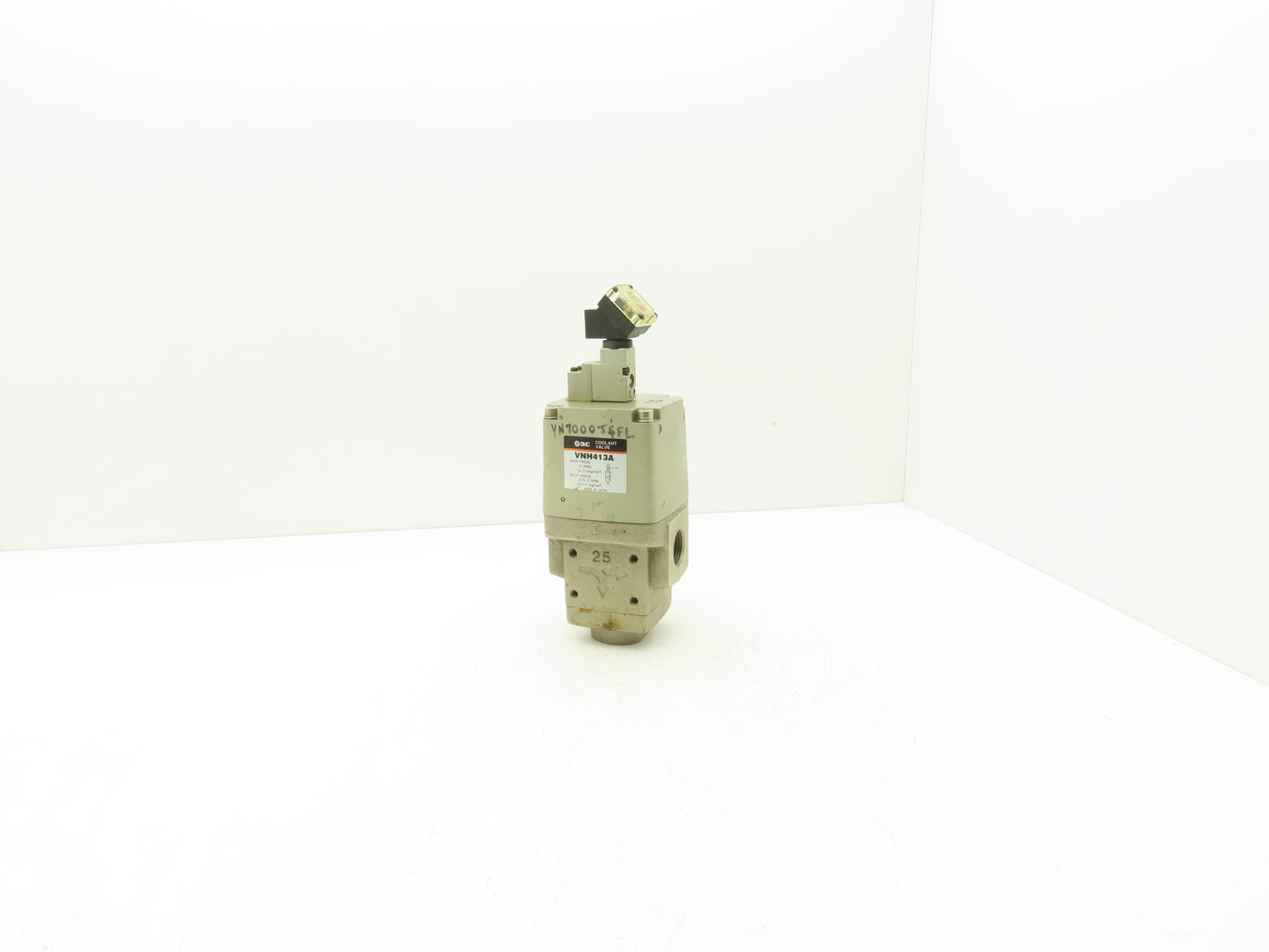 SMC VNH413A High Pressure Coolant Valve 24V 3 Port 7.0MPa Normally Closed 1"NPT