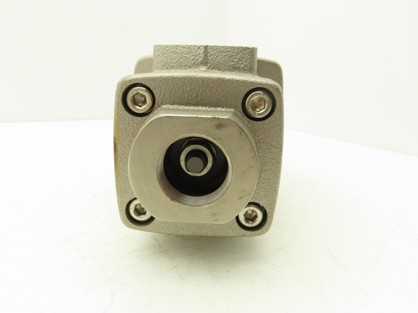 SMC VNH413A High Pressure Coolant Valve 24V 3 Port 7.0MPa Normally Closed 1"NPT