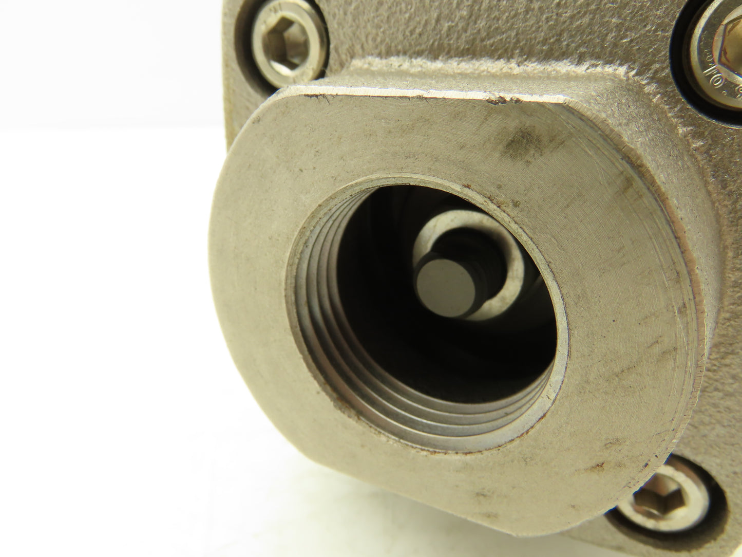 SMC VNH413A High Pressure Coolant Valve 24V 3 Port 7.0MPa Normally Closed 1"NPT