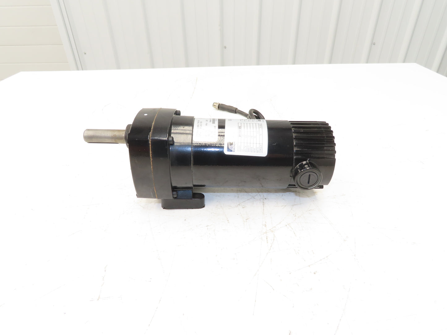 Roach 011-100-1013 DC Gearmotor 12.9:1 Reducer 183 RPM 1/14Hp 130VDC