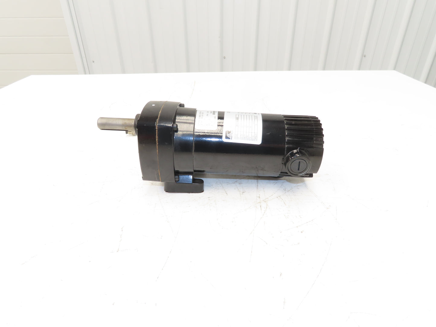 Roach 011-100-1013 DC Gearmotor 12.9:1 Reducer 183 RPM 1/14Hp 130VDC