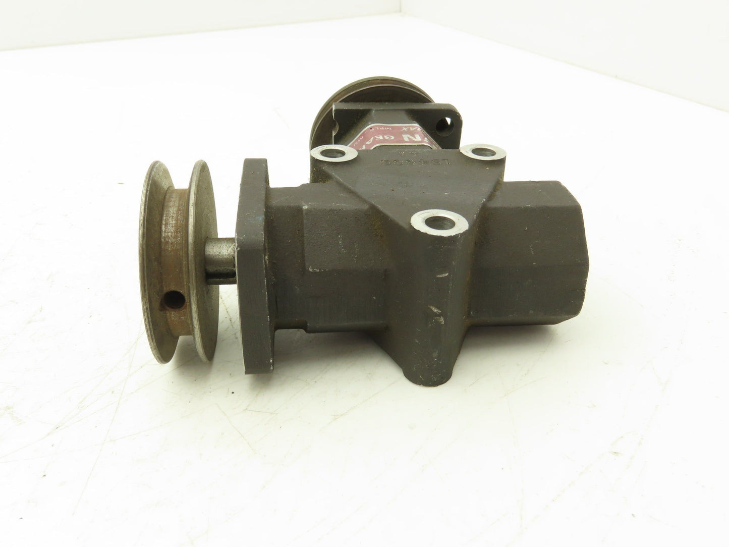 Brown Gear Drives 154806 Zero-Max  Right-Angle Gearbox 2:1 Reduction 1/2" Shaft