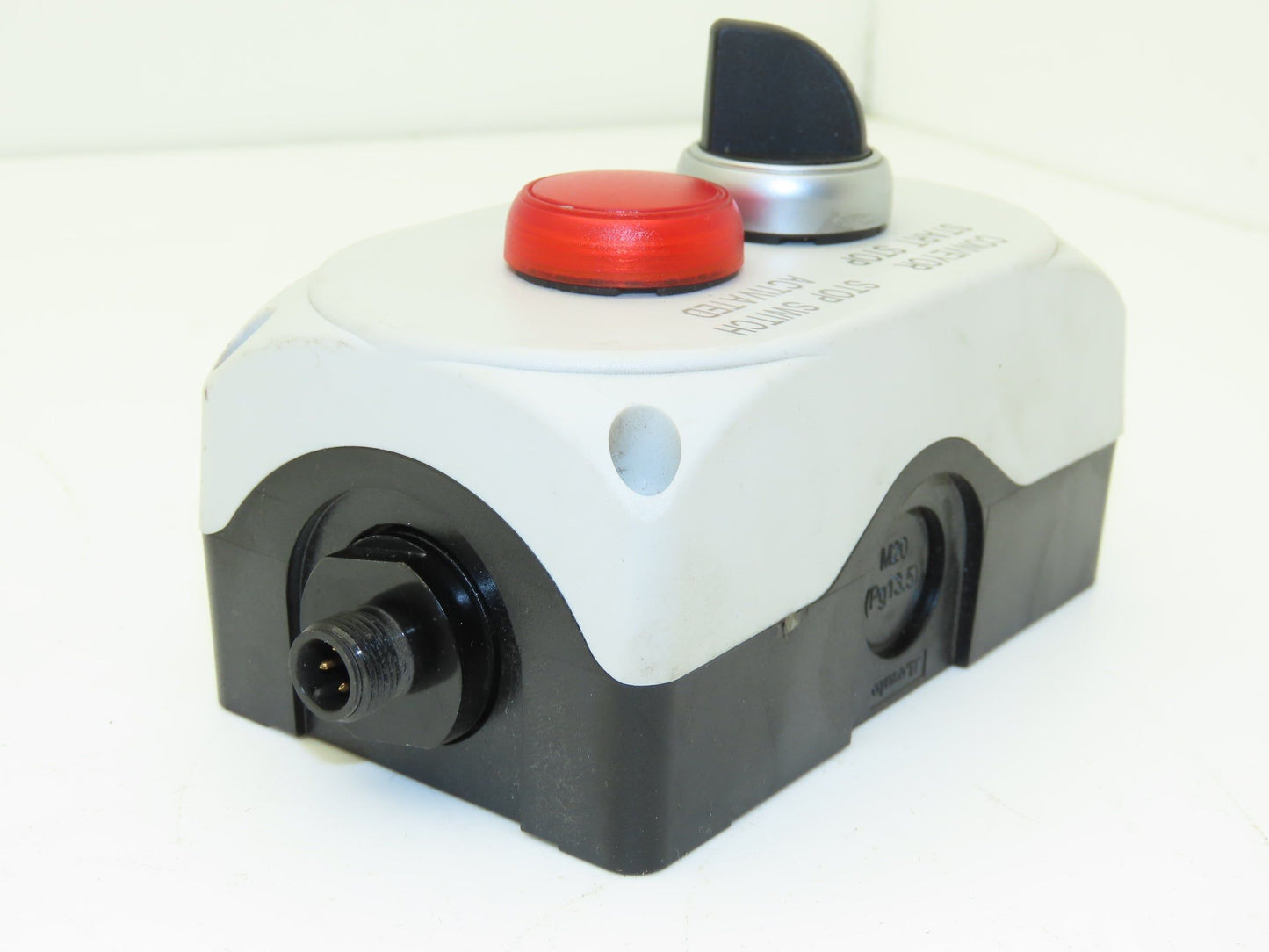 Ovato Conveyor Start/Stop Switch with Stop Light indicator 22mm 2 Hole Lot of 8