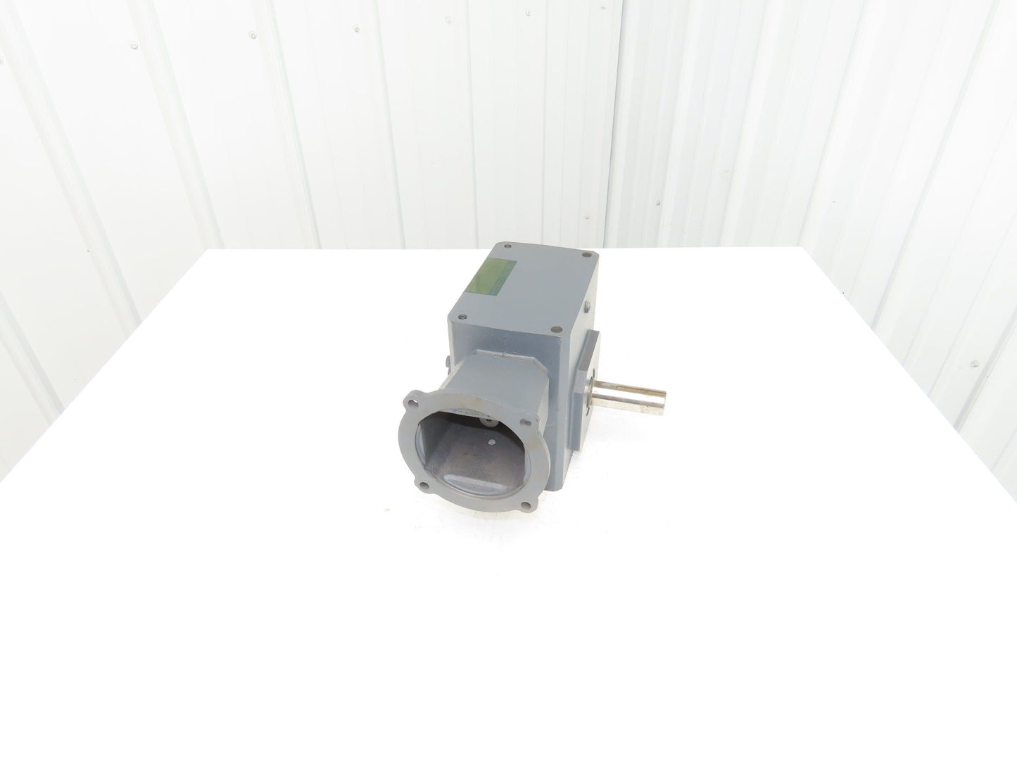 Grove Gear GD BM230-3 Worm Gearbox 20:1 Reducer 3.2Hp 88rpm 56C/140TC RH Output