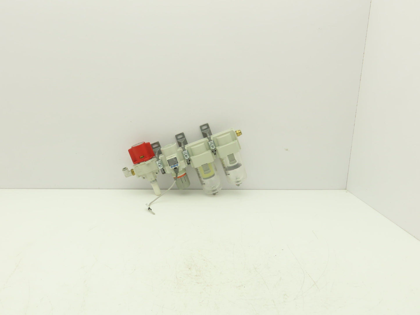 SMC Pneumatic Air Filter Regulator Relief Lubricator Pressure Switch Assembly