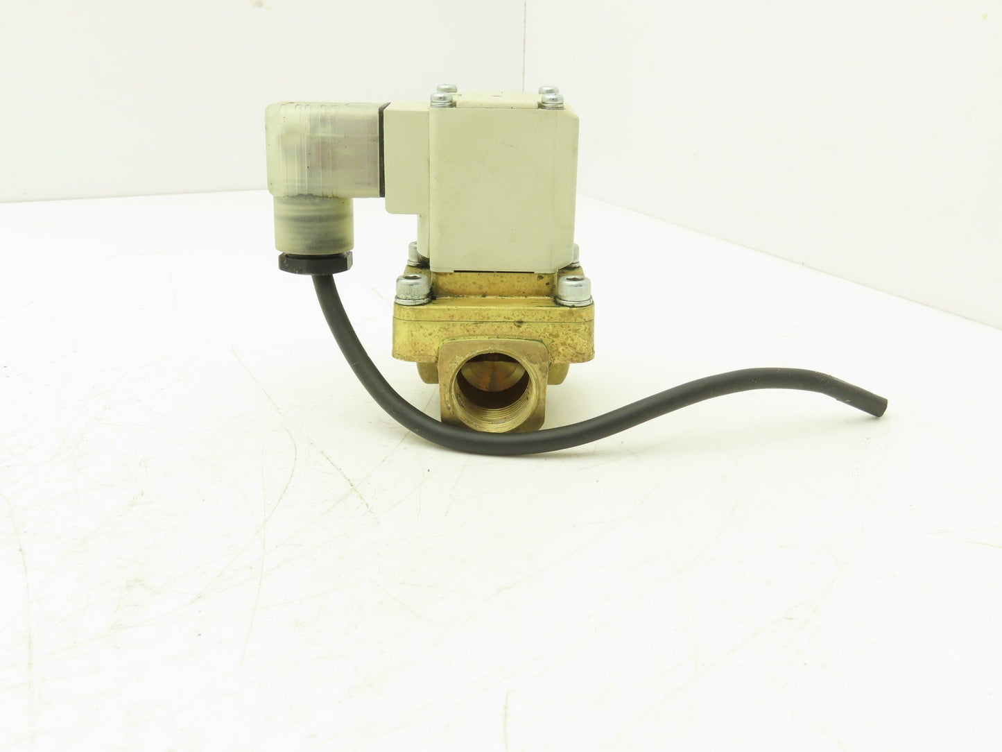 SMC VXZ250HZ2B Pneumatic Air Solenoid Valve 1/2" NPT 147 psi