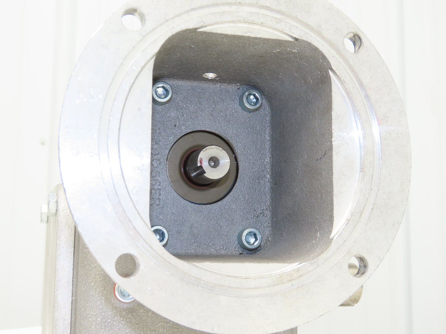 Electra Grove Gear EL-TM-826-10-R-140 Gearbox 10:1 Reducer 4.5Hp 175rpm 180TC RH