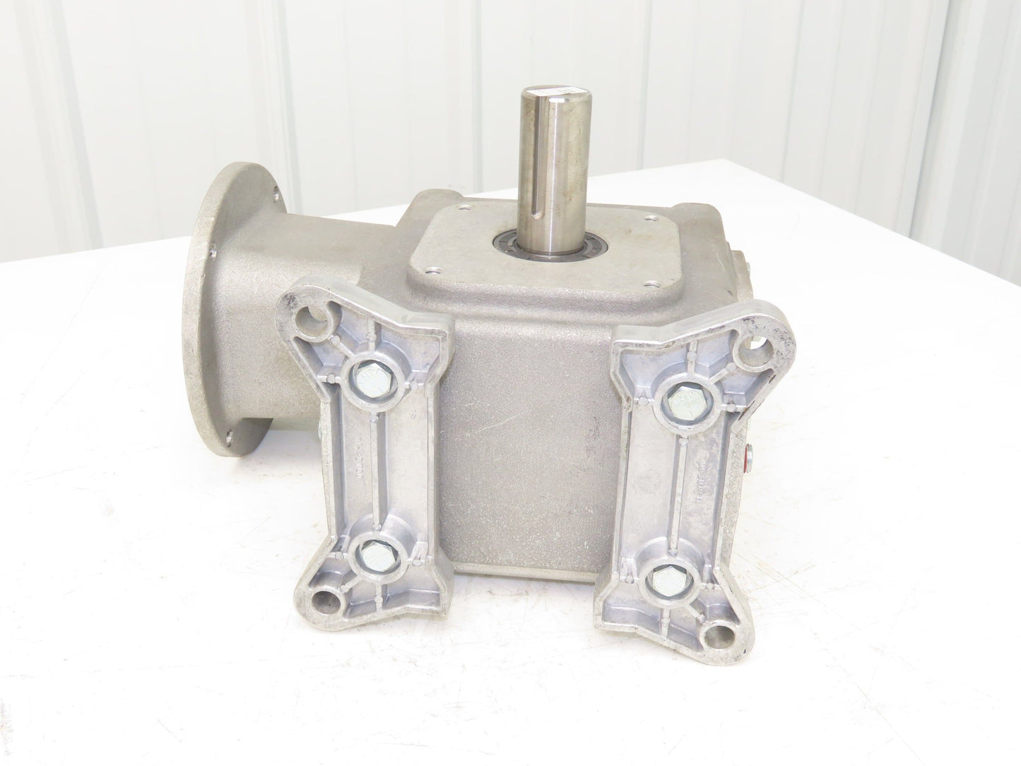 Electra Grove Gear EL-TM-826-10-R-140 Gearbox 10:1 Reducer 4.5Hp 175rpm 180TC RH