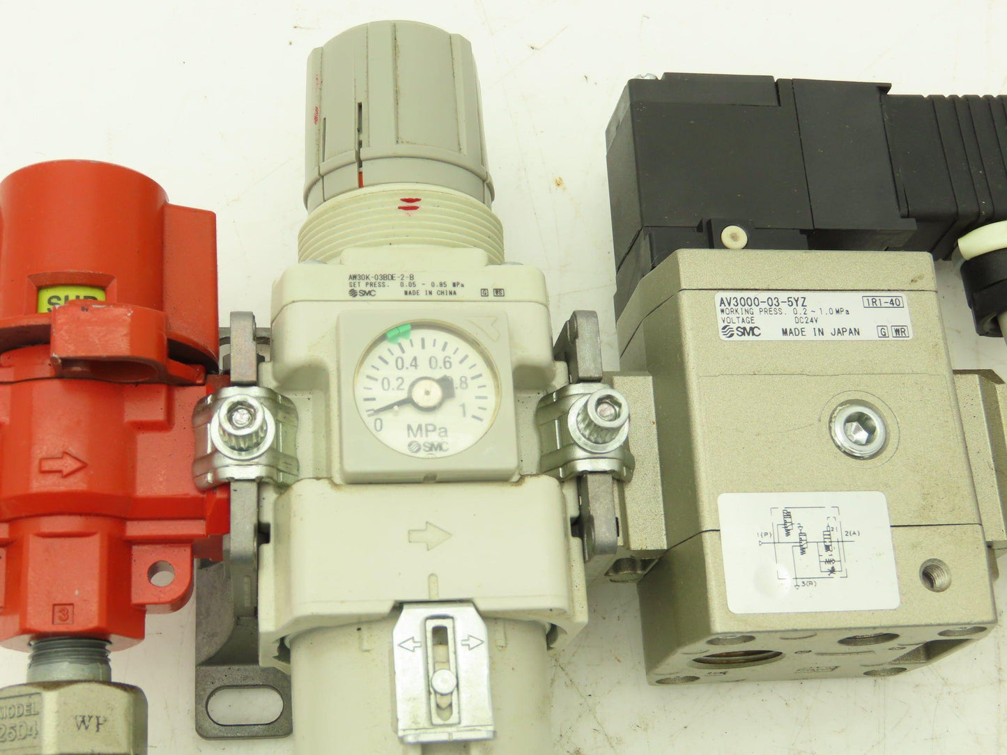 SMC Pneumatic Air Soft Start Valve Relief Filter Regulator Assembly Lot of 2