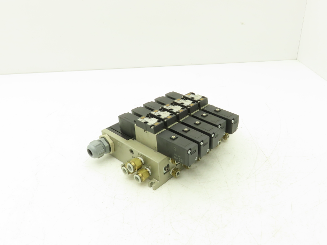 SMC VFS2300-5FZ Pneumatic 6-Station Solenoid Manifold w/5 Valves 24VDC VFS2000