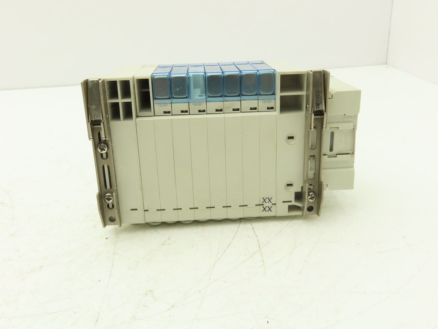 SMC SY3300-5U1 Pneumatic 8-Station Solenoid Valve Manifold Assy w/Serial Unit