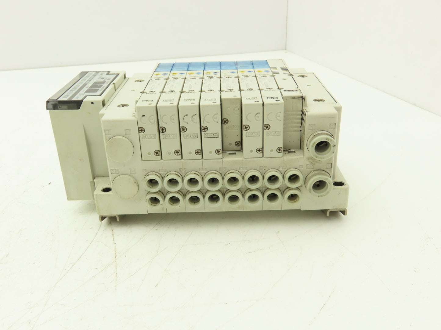 SMC SY3300-5U1 Pneumatic 8-Station Solenoid Valve Manifold Assy w/Serial Unit