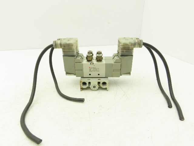 SMC VF3330-1DZ1-02 Pneumatic 4-Station Solenoid Valve Manifold 110VAC 4/5-way