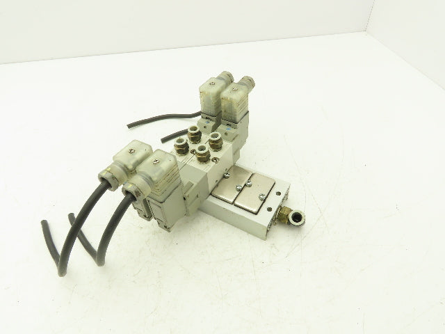 SMC VF3330-1DZ1-02 Pneumatic 4-Station Solenoid Valve Manifold 110VAC 4/5-way