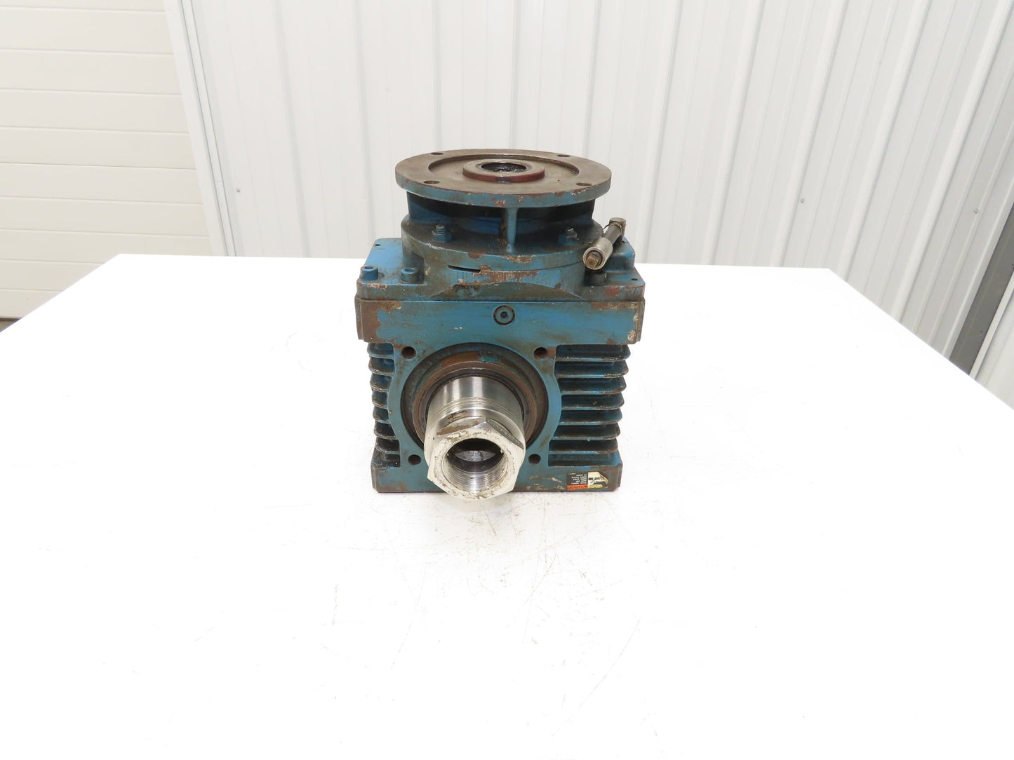 Watt Drive SUA 71B-NEMA C Shaft Mount Gear Reducer 122.6:1 Gearbox 56C