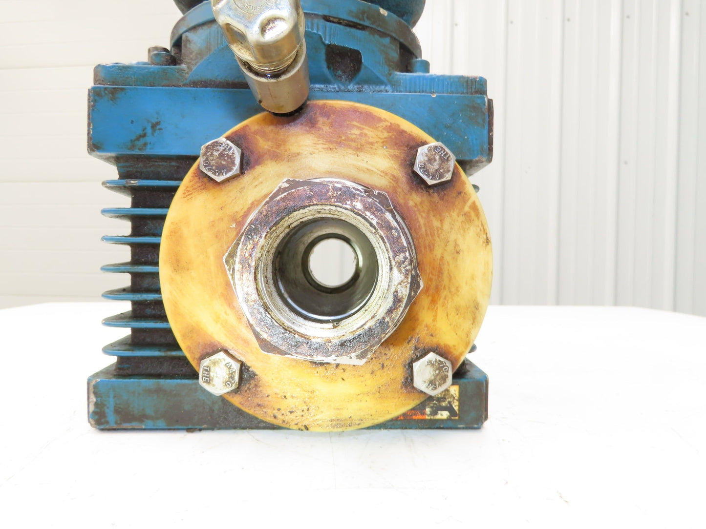 Watt Drive SUA 71B-NEMA C Shaft Mount Gear Reducer 122.6:1 Gearbox 56C