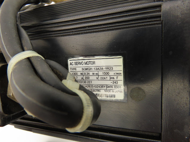 Yaskawa SGMGH-13A2A-YR23 AC Servo Motor 1300W 8.34Nm 1500 RPM Encoder