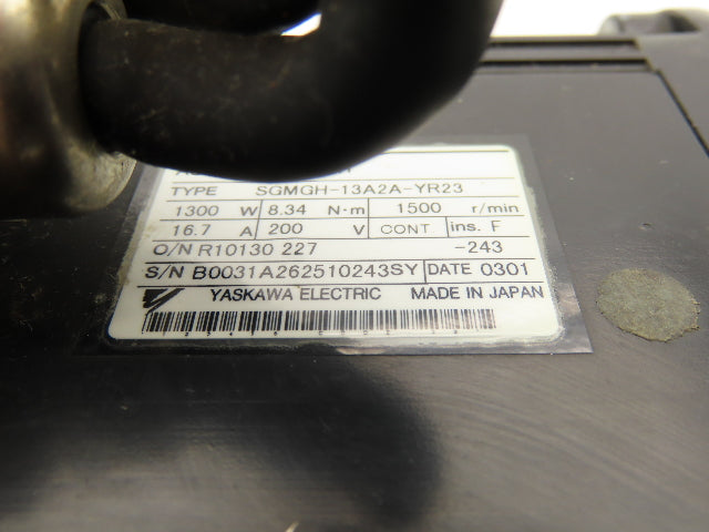 Yaskawa SGMGH-13A2A-YR23 AC Servo Motor 1300W 8.34Nm 1500 RPM Encoder