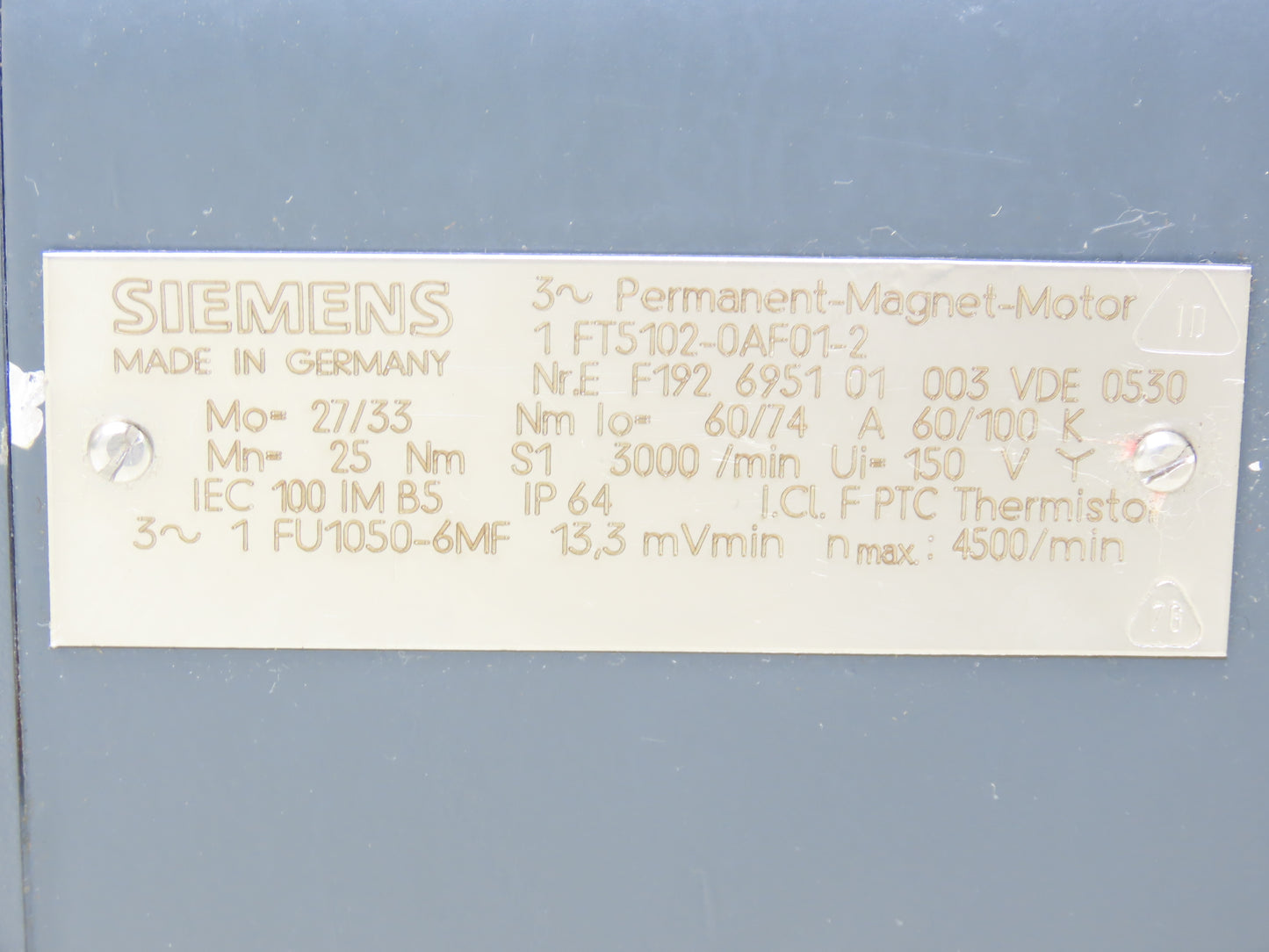 Siemens 1FT5102-0AF01-2 Servo Motor 150V 3000rpm 3PH IEC 100 IM B5 1FU1050-6MF