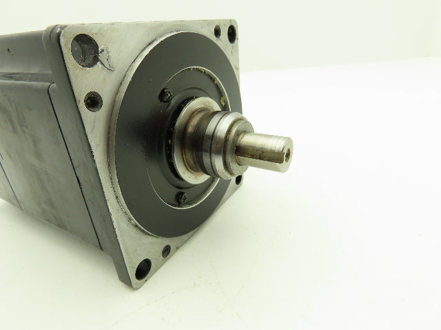 Yaskawa SGMP-15AWYR12 AC Servo Motor 1500W 4.77Nm 1500 RPM Encoder **READ**