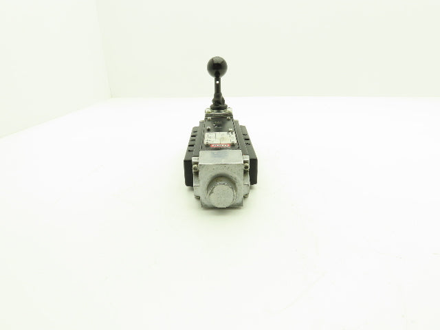 ARO Direction Control Valve Manual Pneumatic  5/3 Pos 3/8" NPT Maintained