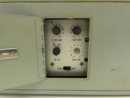 Foxboro 62H-4E-0J M/62H Controller 118VAC 50/60Hz 4-20mA Output