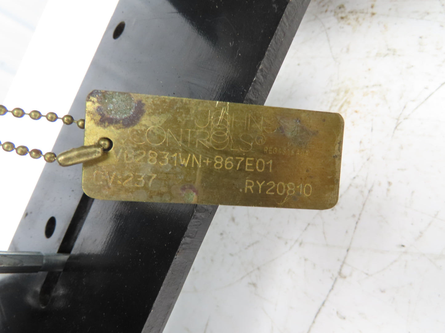 Johnson Controls VG2831WN+867E01 3-Way Globe Valve 5" Flanged Pneumatic Actuator