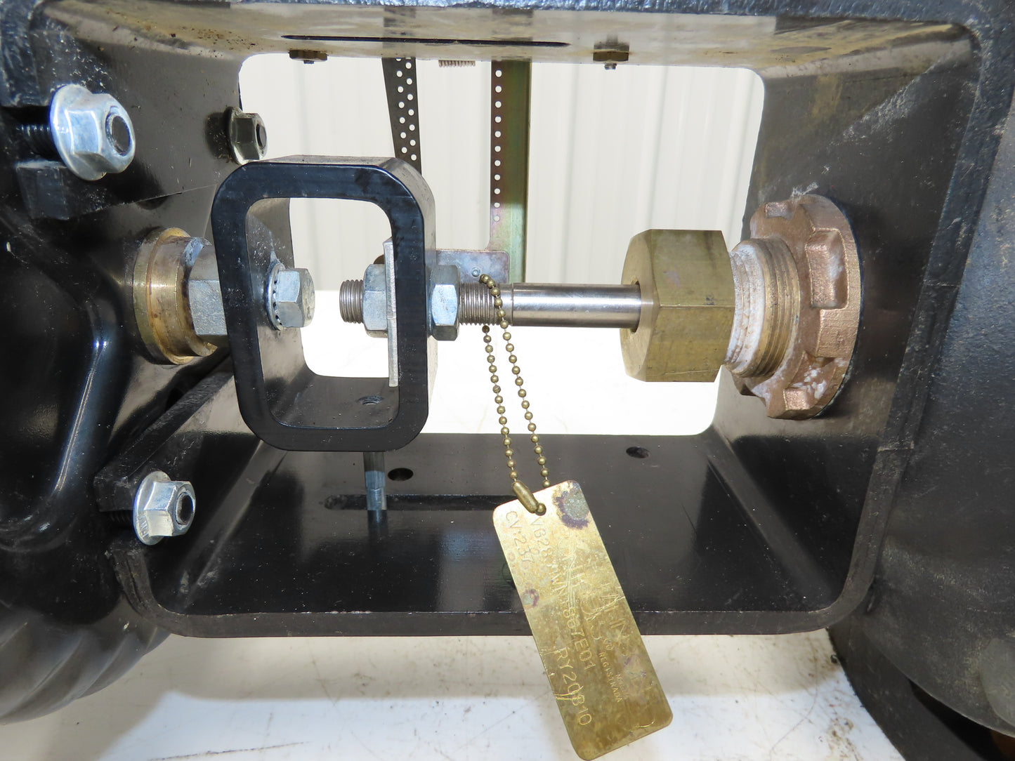 Johnson Controls VG2831WN+867E01 3-Way Globe Valve 5" Flanged Pneumatic Actuator