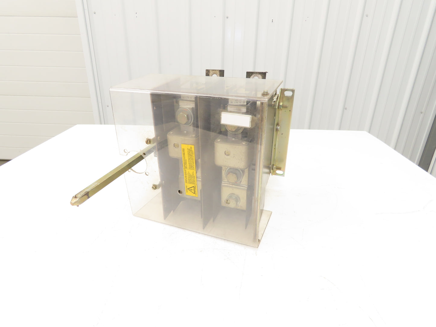 ABB OESA-F600JT6-2 Fusible Disconnect Switch 600A 600VAC 2 Pole Fused