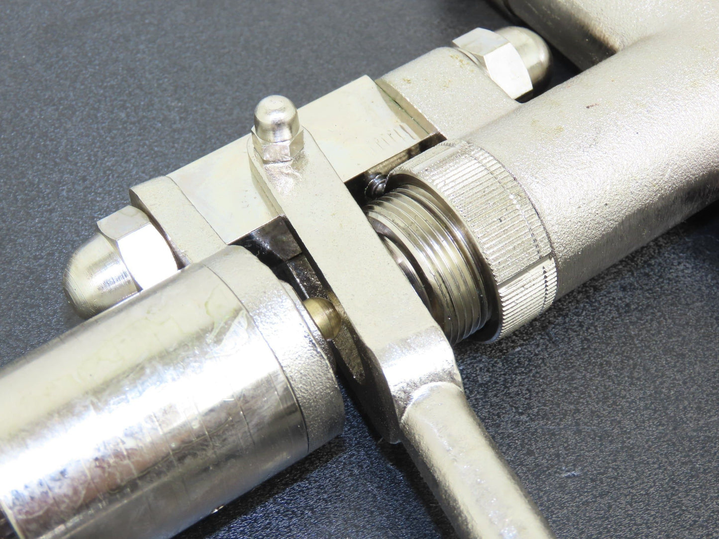 Müller Tankanlagen Pneumatic & Manual Filler Globe Valve Stainless Brass Metered