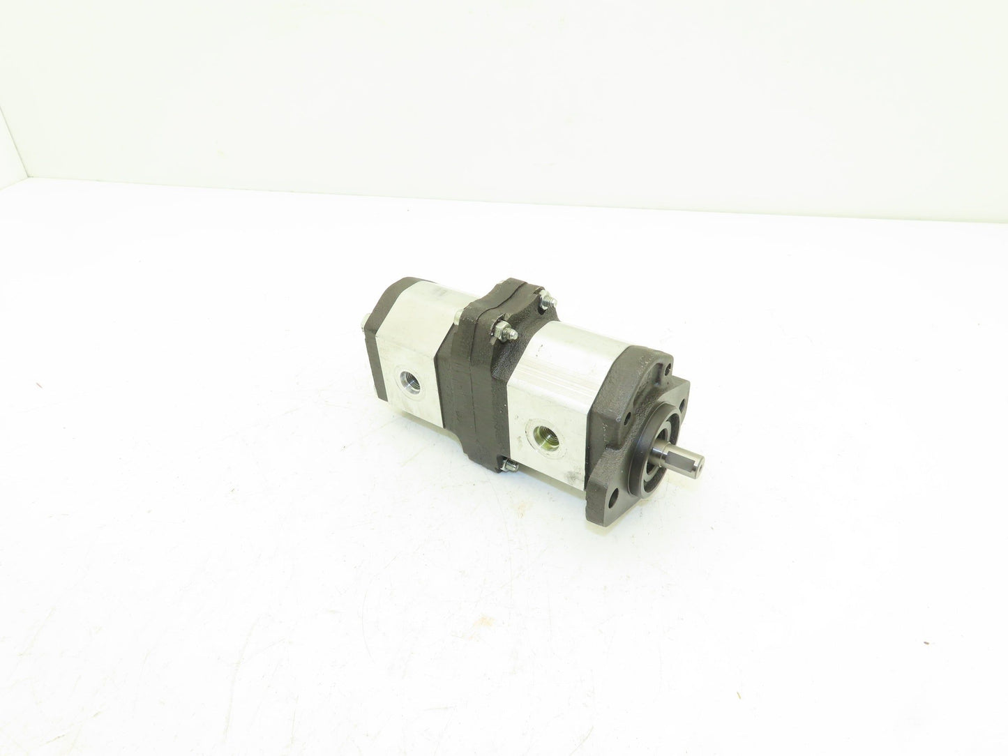 Marzocchi Combination Gear Pump 2L/Min & 2.9L/Min Ports at 1500rpm 4500psi