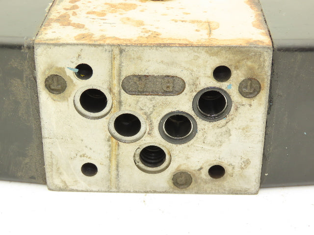 Parker D3W4C56Y Hydraulic Directional Solenoid Valve 120v 60Hz 0.72A 3000psi