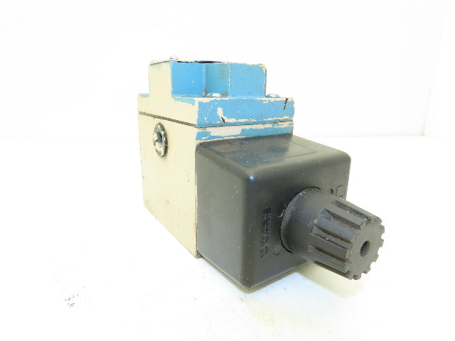 Parker D3W1B56Y Hydraulic Directional Solenoid Valve 120v 60Hz 0.72A 3000psi