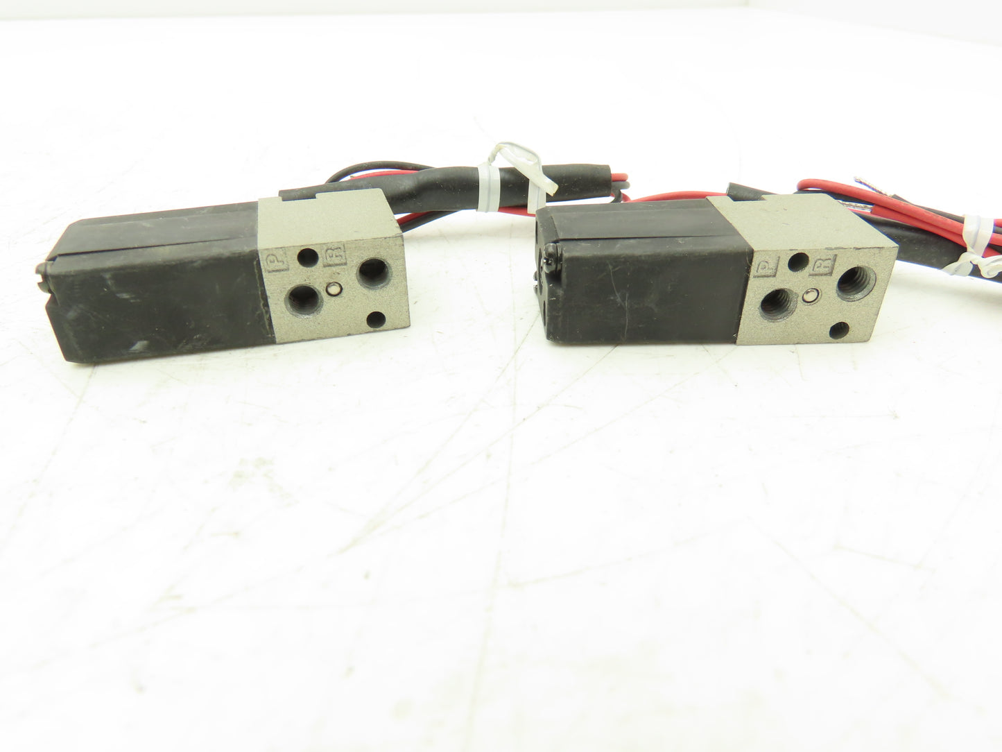 SMC VZ110-5GS-M5-F Pneumatic Air Valve Solenoid 3-way 24VDC M5 Lot of 2