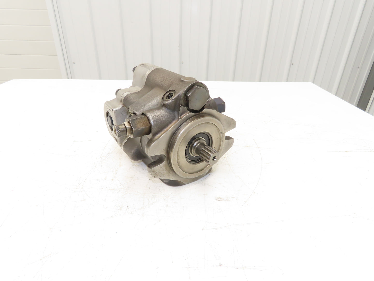 Parker PAVC33BR42W26 Hydraulic Variable Piston Pump 15 GPM 3000 PSI