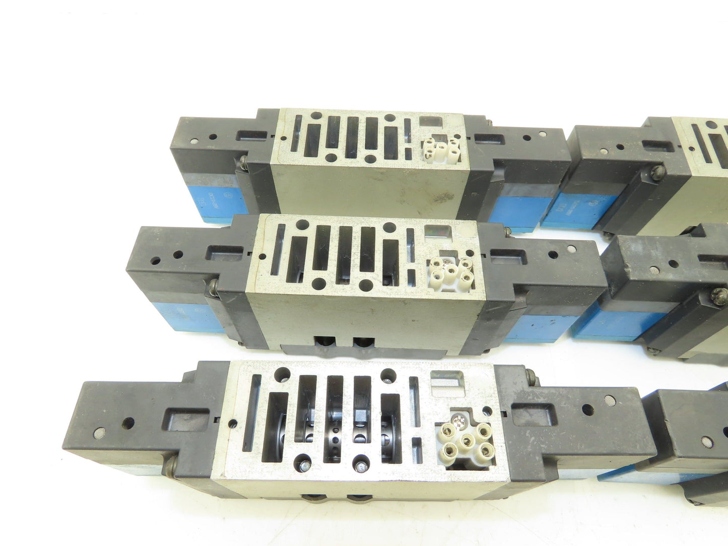 SMC VSS8-6-FG-D-3EZ-V1 Pneumatic Air Solenoid Valve Lot of 6