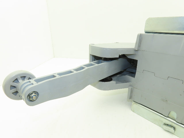 FKI Logistex Crisplant S2000 Sorter Conveyor Tilt Deck Tray Tipper Gray