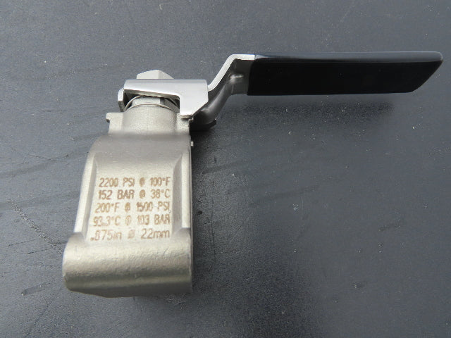 Swagelok CF3M Ball Valve 7/8" 22mm 2200 psi 100°F Stainless Steel