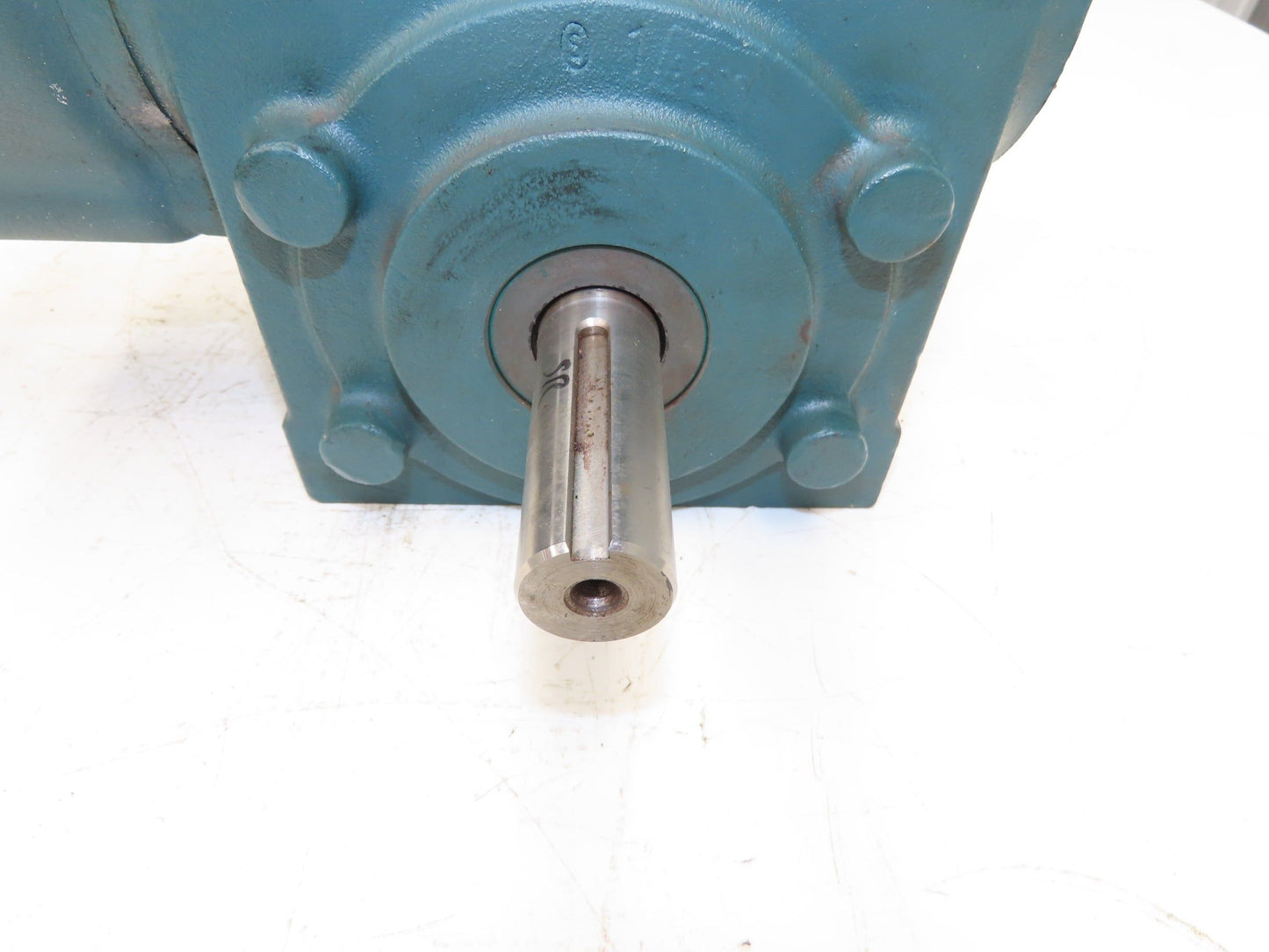 Dodge 26S15R Tigear Worm Gearbox 15:1 Ratio 3.62HP 117rpm 143TC RH Output