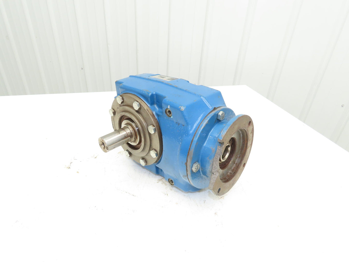David Brown C062163.WAAR Helical Gearbox 63:1 Ratio 27rpm LH 140TC *Bad Flange*