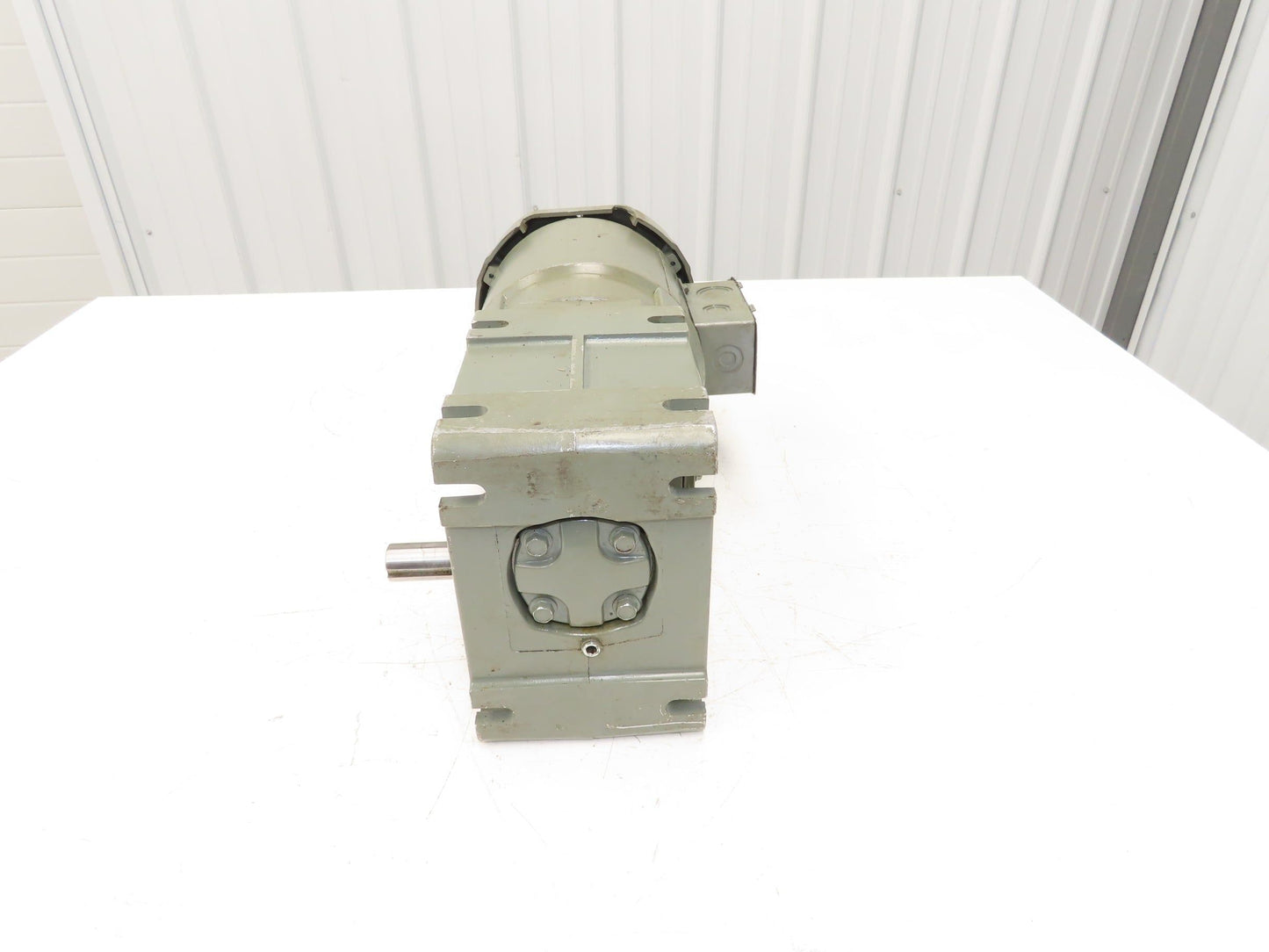 U.S. Electrical Motors TORQube AC Gearmotor 3/4Hp 460V 10:1 Ratio 175rpm RH 56C
