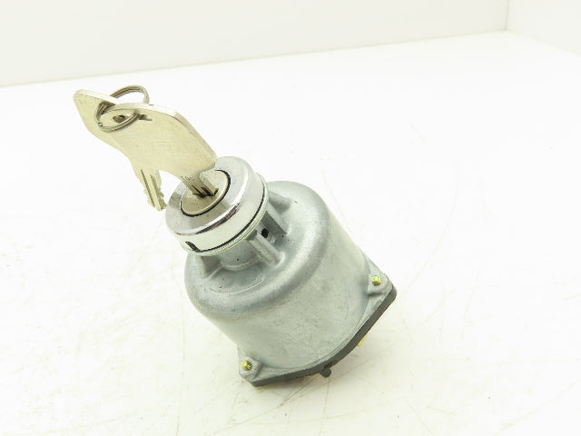 Isuzu General Motors 1-82310008-0 Starter Switch 2-Pos Maint 2-Pos Moment W Key