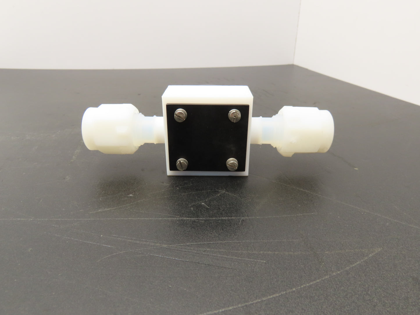 Furon RV6-8FL Pressure Relief Valve Plastic