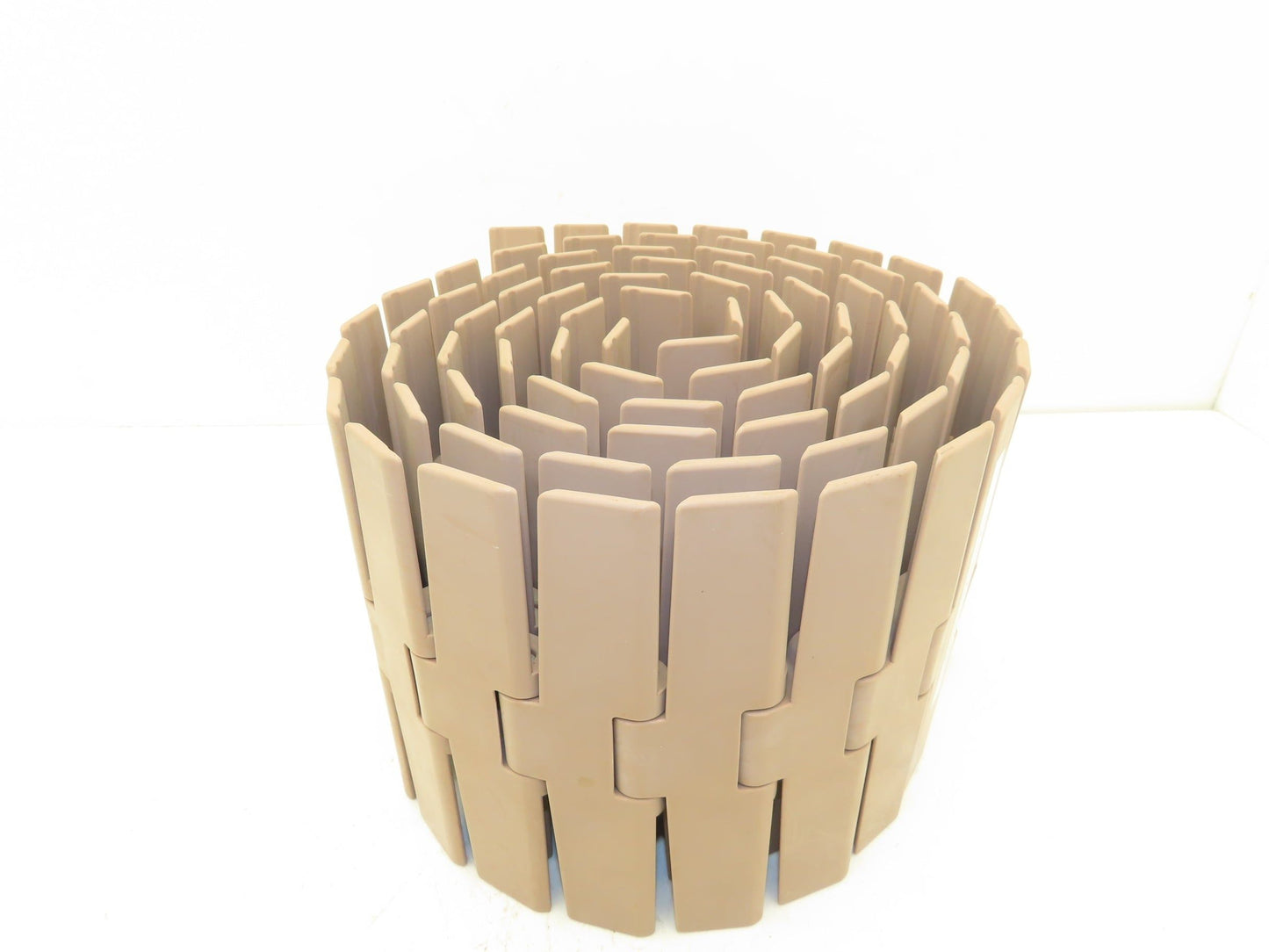 MCC HDFM 750 XL 7.5" TableTop Chain Plastic Conveyor Belt Side-Flex 10' Tan