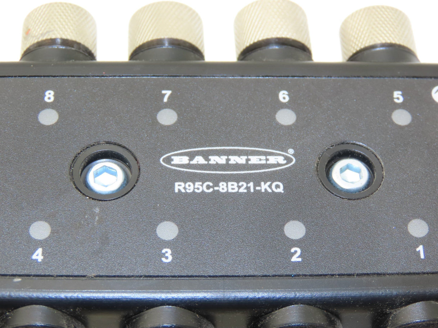 Banner R95C-8B21-KQ IO-link Hub Converter 8 port 4-pin M12 24 VDC