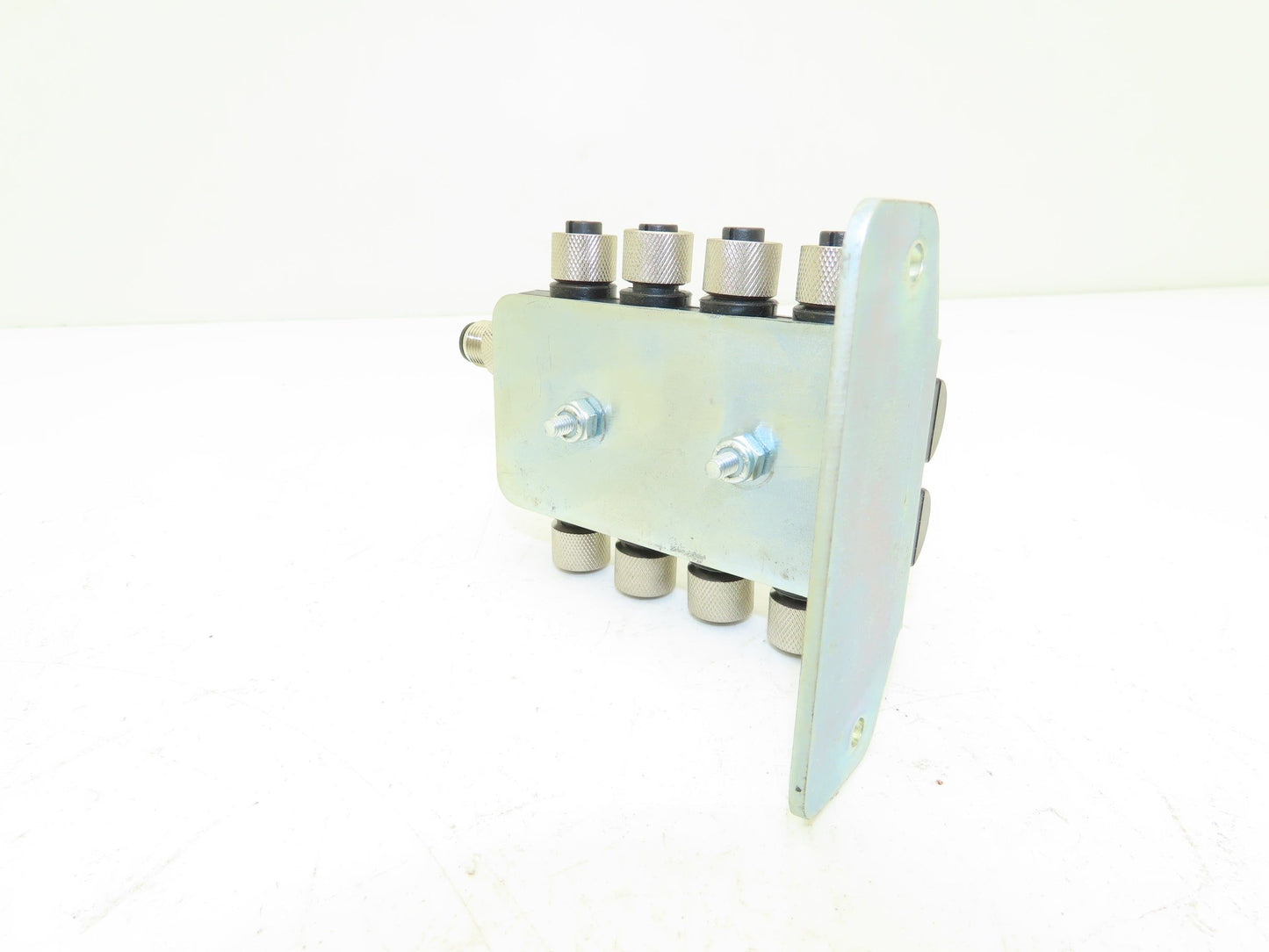 Banner R95C-8B21-KQ IO-link Hub Converter 8 port 4-pin M12 24 VDC