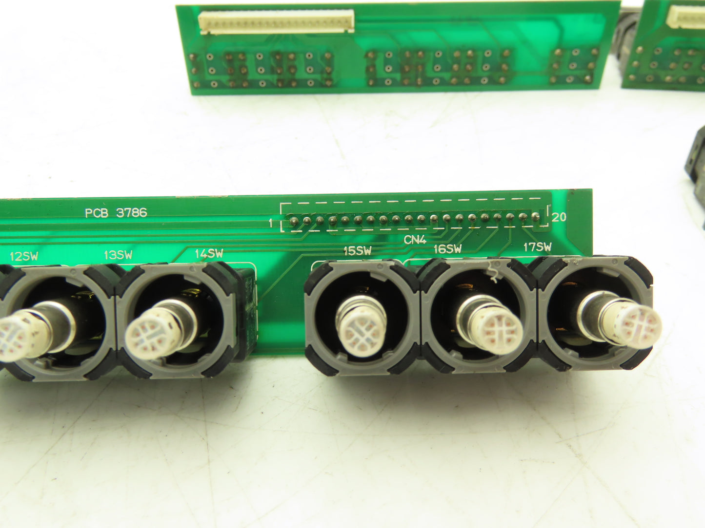 Yaskawa DE9403082 Push Button Switch Board Lot of 4