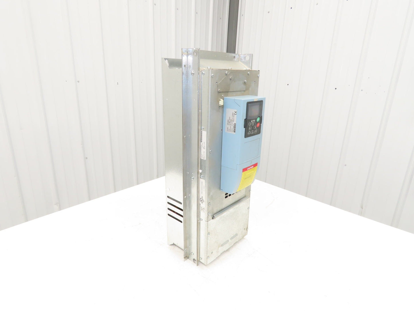 KoneCranes D2V037NF1N03 Variable Frequency Drive Hoist Inverter 480V 75A 50kVA